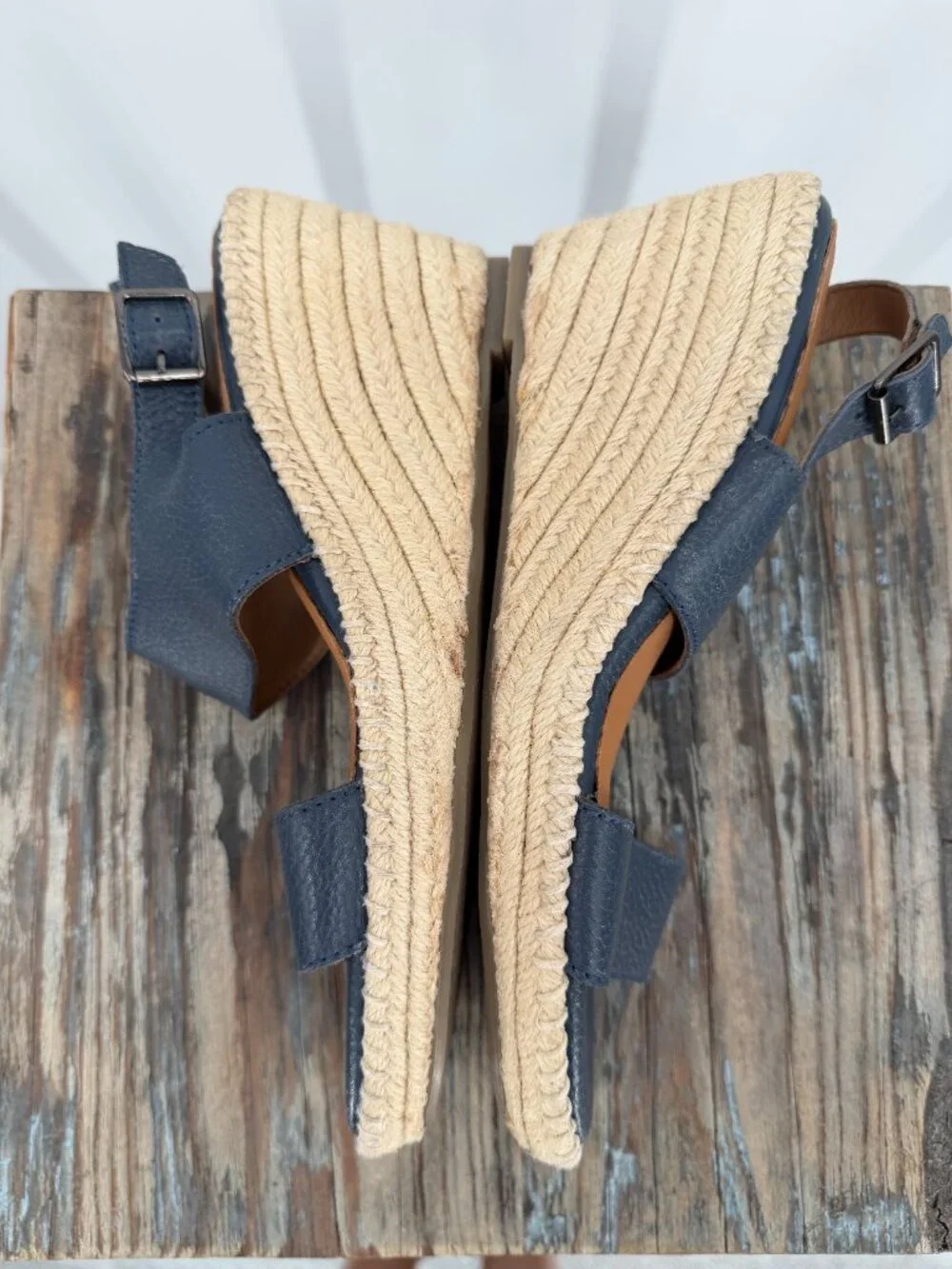 SoftWalk Hartley Navy Leather Espadrille Wedge Sandals Women's Size 9 Narrow